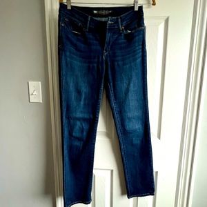 Mid Rise Slim jeans
